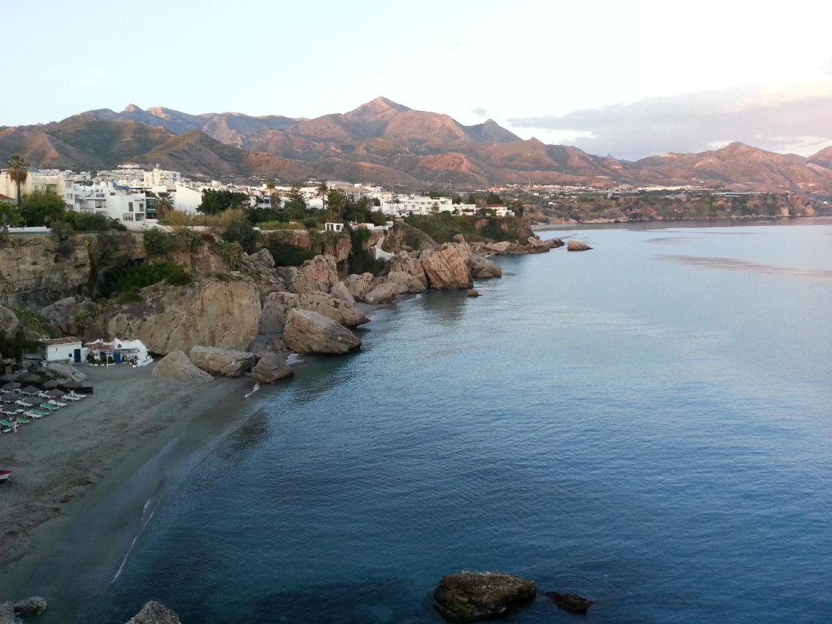 Playa Torrecilla Piscina Centro 2 Habitaciones Nerja Zewnętrze zdjęcie